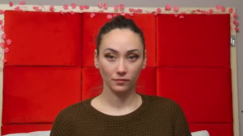 Snapshot of alice_munro chatting on March 4, 7:54 pm AliceMunro online show from March 4, 7:54 pm