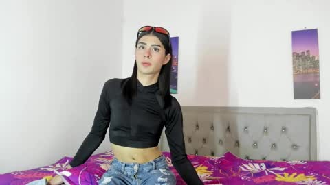 Alice Oceans.  online show from December 31, 5:55 am