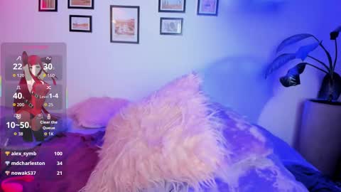 alice_simmons online show from September 18, 4:00 pm