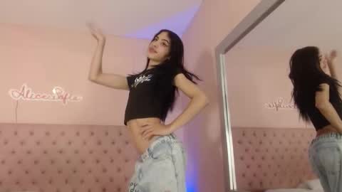 Sofia online show from November 22, 1:42 pm