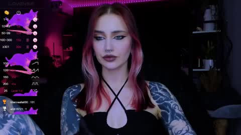 Alice online show from April 9, 6:46 pm