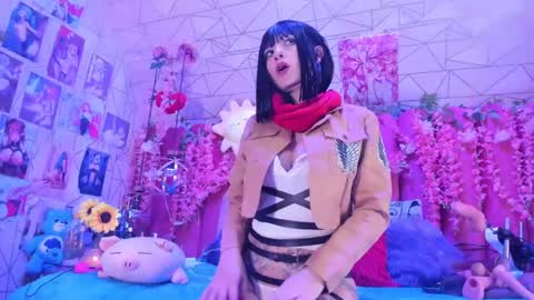     online show from April 18, 11:27 pm