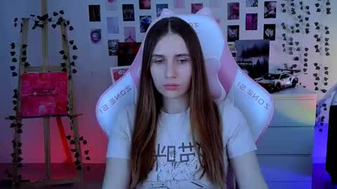 alicecharmy online show from October 19, 7:13 am