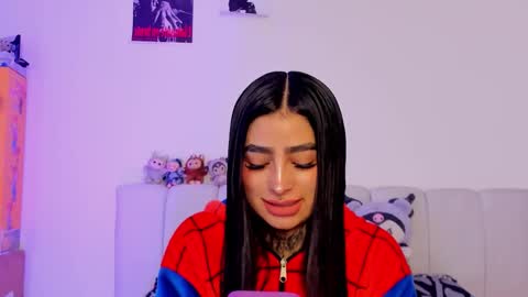 Alice  online show from March 28, 2:18 pm