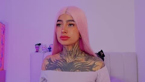 Alice  online show from November 2, 4:07 pm