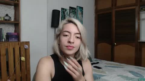 alicee_logan_ online show from March 30, 2:00 am