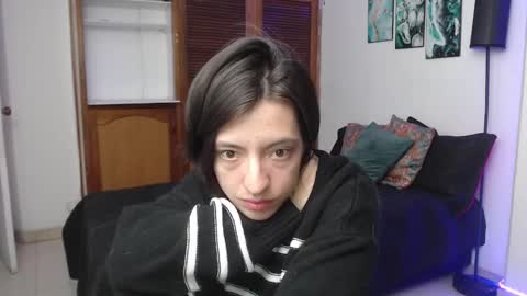 alicee_logan_ online show from November 14, 2:36 am