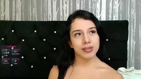 alicee_moonn online show from May 18, 5:19 pm