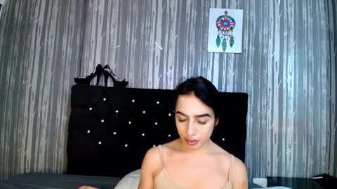 alicee_moonn online show from January 15, 10:29 pm