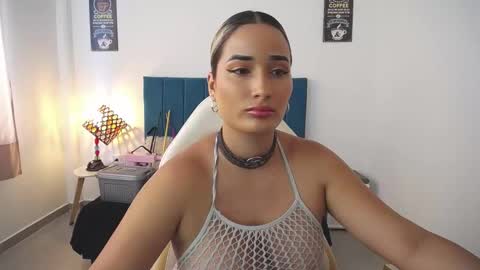 Alicia    1000 PM - 600 AM COLOMBIAN TIME online show from September 30, 8:30 pm