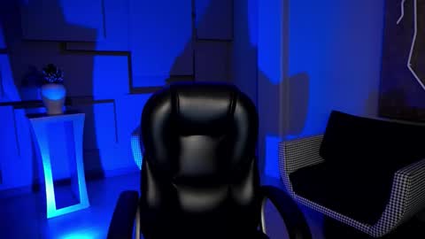 Alice online show from November 28, 8:27 pm