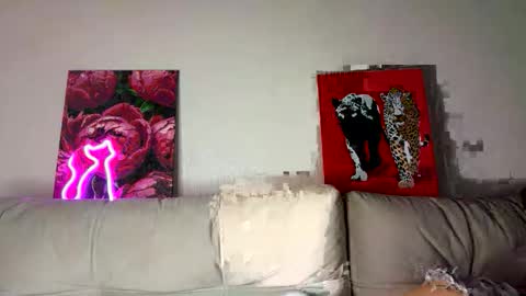 aliceinlustland online show from May 5, 8:03 pm