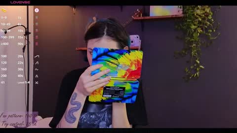 Alice  vacation  online show from December 17, 4:53 pm