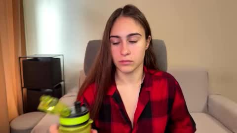 alicekollt online show from October 31, 8:26 am