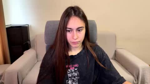 alicekollt online show from November 18, 9:45 am