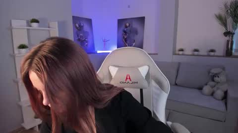 Alice online show from October 13, 2:02 am