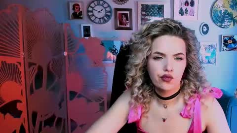 alicesmite online show from June 9, 1:11 pm