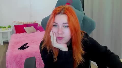 Snapshot of alicewinchesterr chatting on October 20, 7:30 pm Alice online show from October 20, 7:30 pm