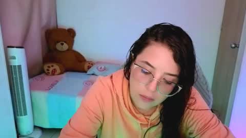 alison online show from April 7, 6:43 pm