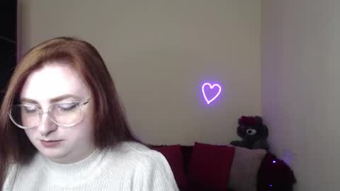 Alicia online show from April 22, 11:28 am