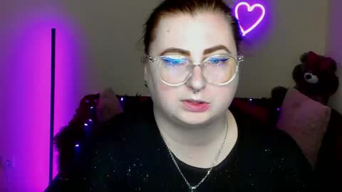 Alicia online show from April 6, 11:22 am