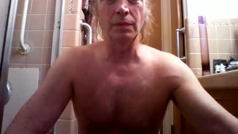 alienlove23 online show from June 27, 9:54 pm