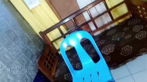 aliexagrey online show from April 24, 8:16 am