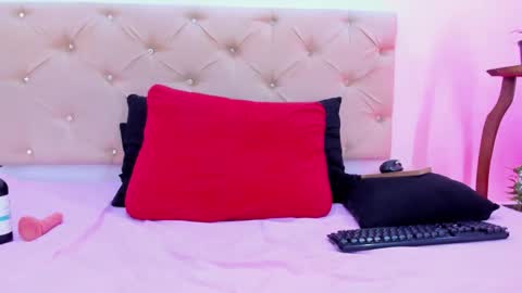   online show from November 7, 5:43 am