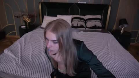 Alina online show from November 25, 3:00 pm