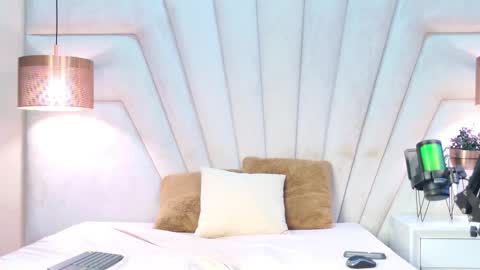 Snapshot of alinasimons chatting on September 11, 3:46 pm  Alina  online show from September 11, 3:46 pm