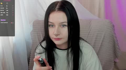 Aline Greeeen online show from February 7, 8:01 am