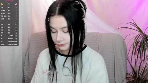 Aline Greeeen online show from March 10, 4:17 am