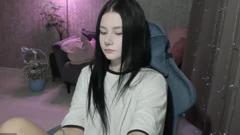 Aline Greeeen online show from October 8, 8:42 am