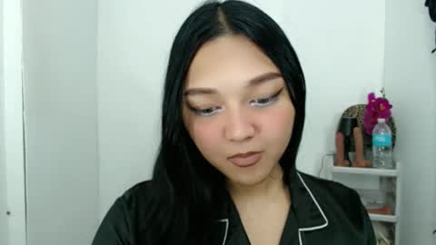 Shanti xhey online show from March 27, 6:09 pm