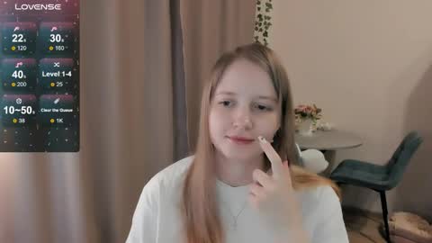 Alya online show from April 6, 5:25 pm