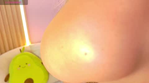 Alison online show from April 11, 8:24 pm