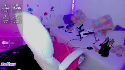   online show from October 15, 5:22 am