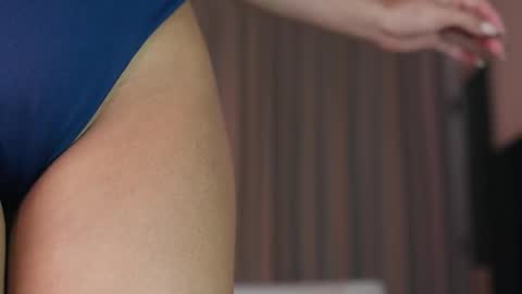 Alison  online show from February 26, 1:09 am