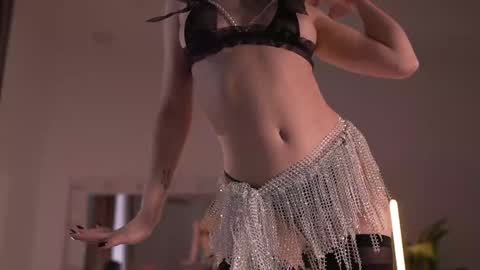 Alissa online show from November 27, 8:33 am