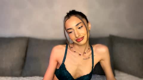 Alissa online show from June 10, 2:27 pm