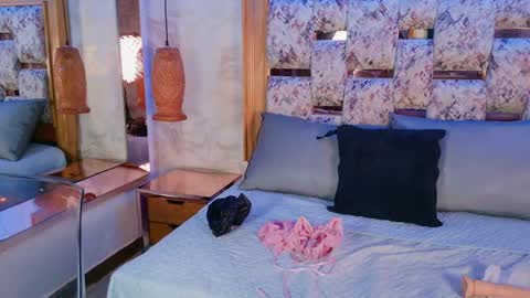 alisse_myers online show from May 5, 3:13 am