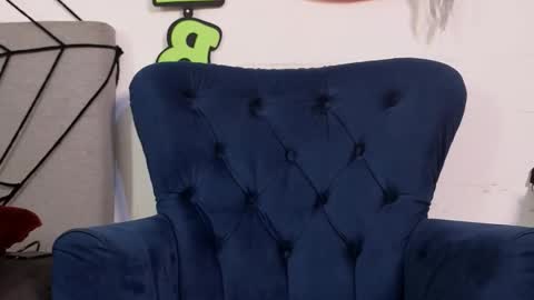 Snapshot of alisson0002 chatting on October 22, 7:04 pm alisson0002 online show from October 22, 7:04 pm