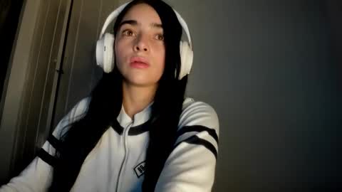 Alisson369  online show from February 11, 8:29 am