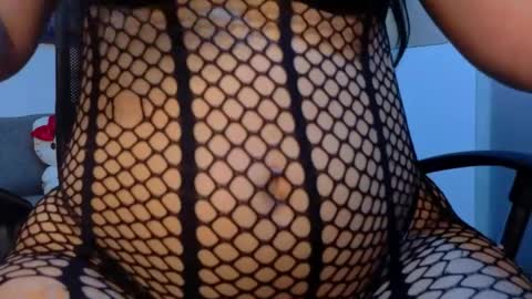 alisson_evans__ online show from February 28, 9:19 pm