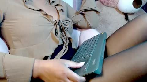 alisson online show from February 26, 9:23 am