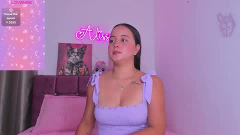 Alisson  online show from February 13, 2:42 pm