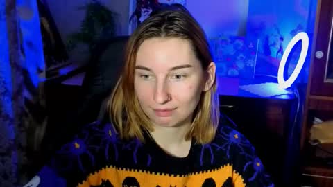 A L I C E  online show from October 14, 8:23 pm