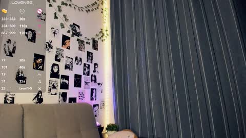 Alivia online show from December 17, 10:44 am