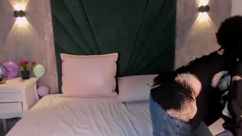  Alexis Etereo  online show from January 31, 7:11 pm