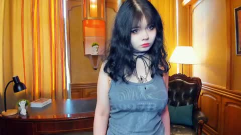 Emily online show from May 27, 9:50 am